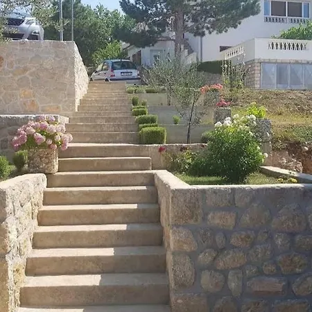 Apartman Domagoj * Maslenica
